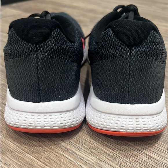 Women’s Nike Run All Day size 9 - Picture 3 of 6
